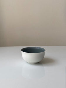grey and white bowl